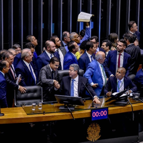 Política: O Reflexo das Nossas Escolhas
